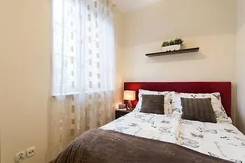 Hotel Apartament White Lions