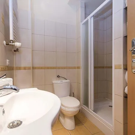 Hotel Apartament White Lions