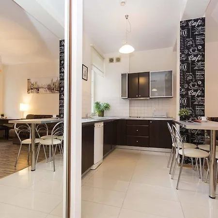 Apartament White Lions 3*