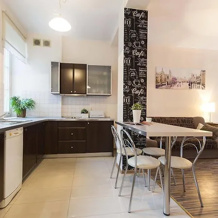 Apartament White Lions Hotel 3*